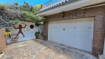 House 4 Bedrooms in Polígon Industrial Castellbisbal Sur