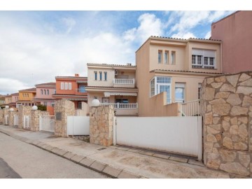 House 3 Bedrooms in Turquia