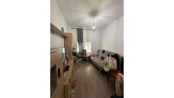 Apartment 3 Bedrooms in La Torrasa