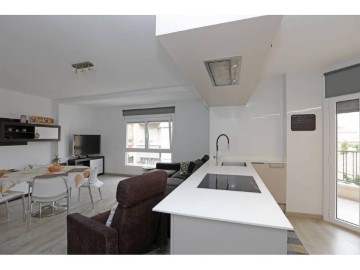 Apartment 4 Bedrooms in Pla de Sant Magi