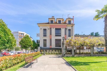 Edificio en Santa Marina