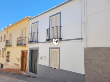 House 4 Bedrooms in Cuevas de San Marcos