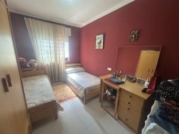 Apartment 3 Bedrooms in Alguaire