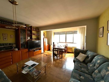 Apartment 5 Bedrooms in Ctra. Vic - Remei