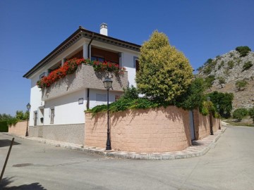 House 8 Bedrooms in Cuevas del Becerro