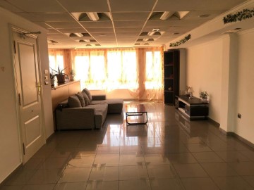 House 4 Bedrooms in Centro