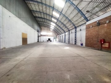 Industrial building / warehouse in Renfe - Bulevar 1º y 2º Fase