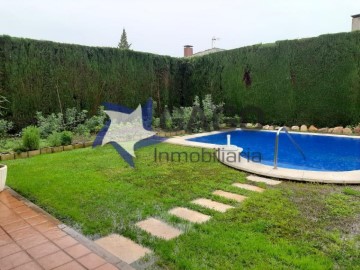 Casa o chalet 5 Habitaciones en Encinarejo de Córdoba