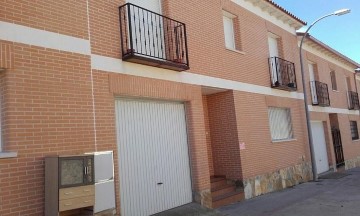 House 4 Bedrooms in Sotoalberche Fuenteromero