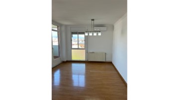 Apartment 4 Bedrooms in Sabadell Centre