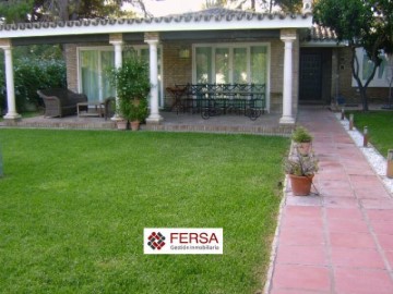 Casa o chalet 6 Habitaciones en Vistahermosa - Fuentebravía