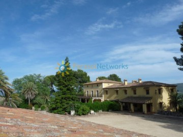 Maisons de campagne 10 Chambres à Llombo