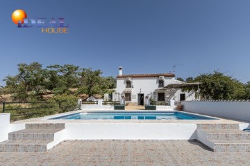 Country homes 6 Bedrooms in Los Arenales