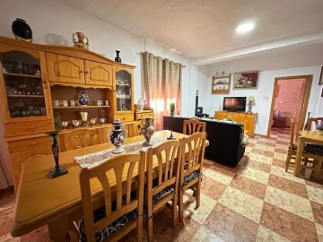 House 6 Bedrooms in Ventas del Poyo