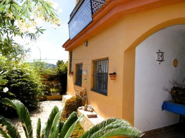 House 7 Bedrooms in Masies del Torrent