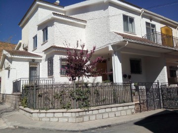 House 4 Bedrooms in Villacañas