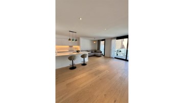 Apartment 4 Bedrooms in Sabadell Centre