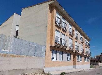 Edificio en Camarena