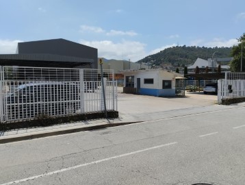 Industrial building / warehouse in Montornes Nord