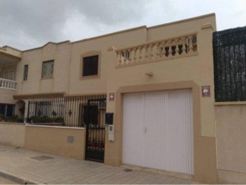 Casa o chalet 7 Habitaciones en San Isidro - Campohermoso