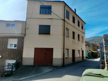 Edificio en San Pedro Malló