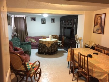 House 5 Bedrooms in Garganta la Olla