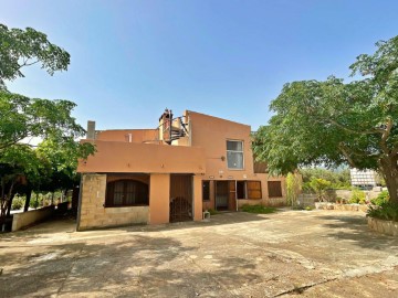 House 4 Bedrooms in Xerta