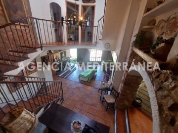 House 5 Bedrooms in Vilafamés