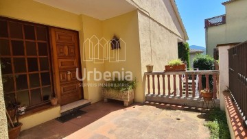 House 4 Bedrooms in Olzinelles