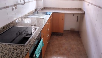 Apartment 3 Bedrooms in P. Ind. Enchilagar