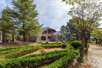 House 9 Bedrooms in Guadarrama