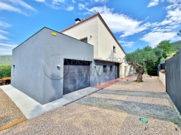 Maison 3 Chambres à Sant Llorenç de la Muga