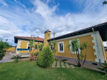 Casa o chalet 9 Habitaciones en Cerezo - Aspla - Torres