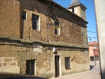 House  in Valderas