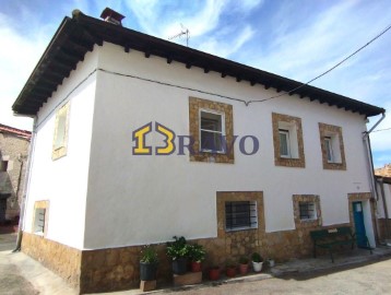 Casa o chalet 5 Habitaciones en Almendres