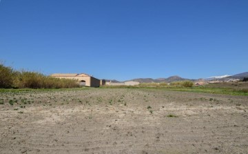Land in Motril pueblo