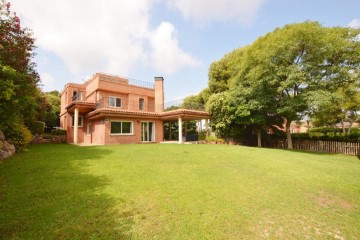 Casa o chalet 6 Habitaciones en Los Monasterios-Alfinach