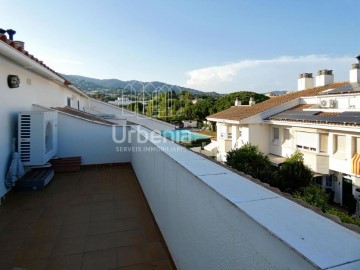 House 6 Bedrooms in Banyeres