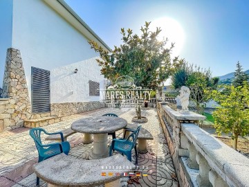 House 5 Bedrooms in Can Domenec