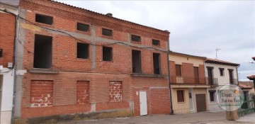 Edificio en Portillo