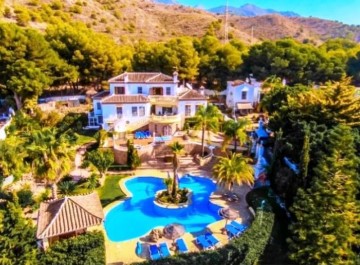 Maison 7 Chambres à Maro - Cuevas de Nerja