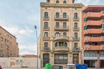 Local en Centre - Passeig i Rodalies