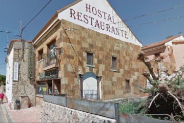 Edificio en Navalafuente