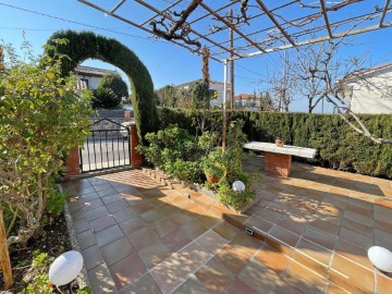 House 3 Bedrooms in Entitat Est d'Abrera