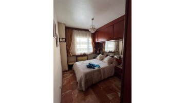 House 5 Bedrooms in La Romanica (Antes de la Creu)