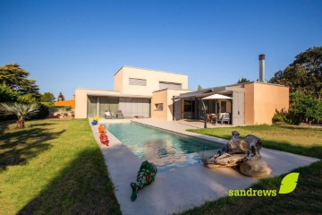 House 3 Bedrooms in Peralada