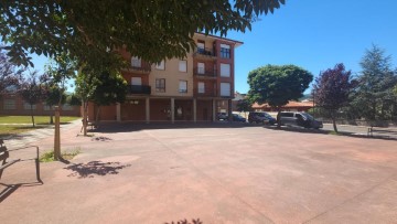 Apartment 3 Bedrooms in Villasana de Mena