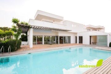 House 5 Bedrooms in Tordera - Fluvià - Llobregat