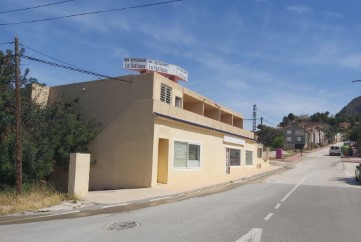 Edificio en Urbanización Bella Orcheta