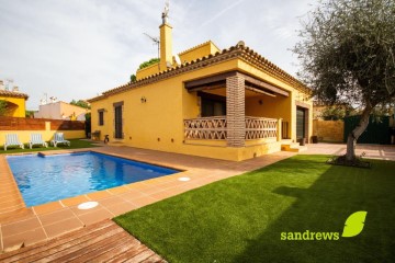 House 3 Bedrooms in Sant Miquel de Fluvià